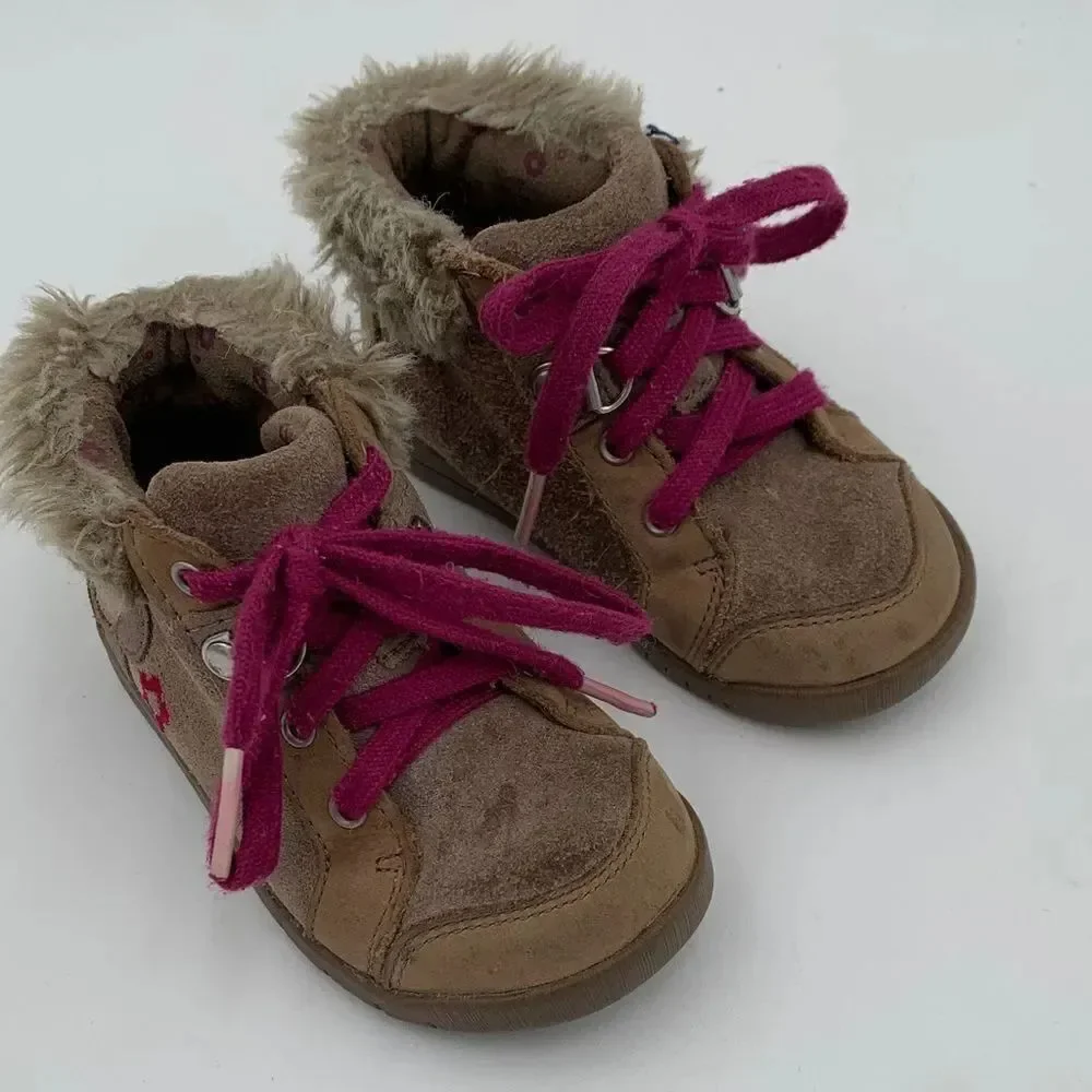 Clarks Toddler Brown Suede Boots with Pink Accents Size 5
